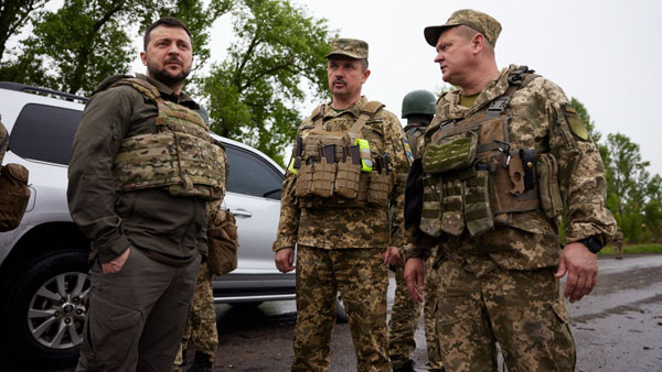 Лукашенко заявил о конфликте между Зеленским и военными на Украине