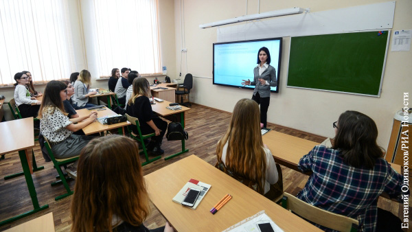 Заслуженный учитель России подвел итоги первых уроков Разговор о важном