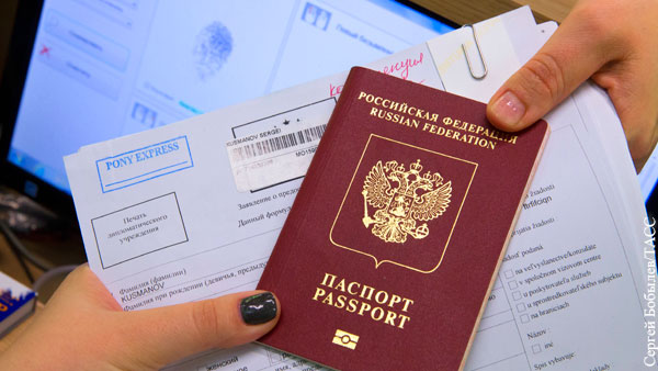 ЕК рекомендовал странам ЕС ограничить выдачу россиянам многократных виз