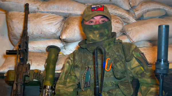 Разведчик рассказал о бое с превосходящим в 50 раз противником на Украине