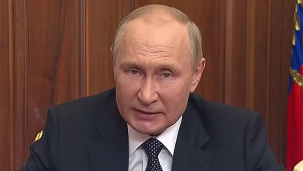 Путин: Не можем отдать близких людей на растерзание палачам