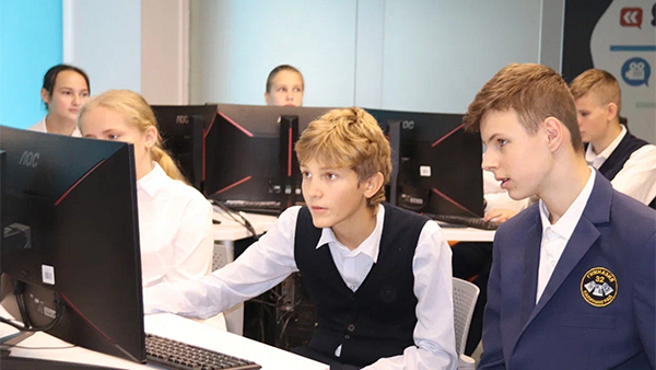 В Калининградской области школьникам будут давать уроки программирования в новом IT-кубе 