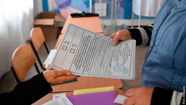 Референдумы о присоединении к России начались в ДНР, ЛНР, Запорожской и Херсонской областях