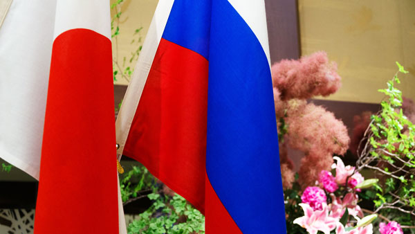 Япония запретила экспорт связанных с химоружием товаров в Россию