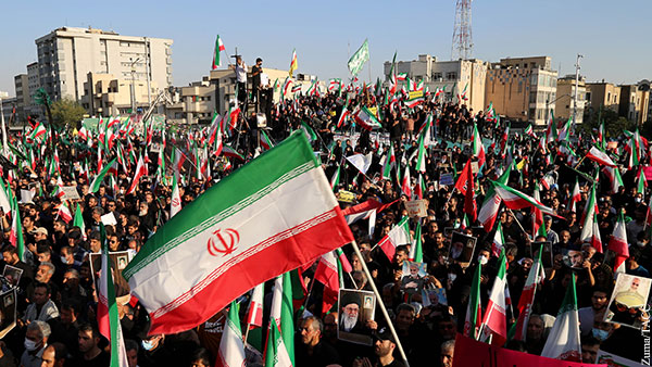 Зачем США поджигают Иран
