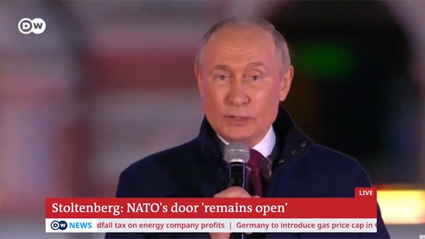 Трансляцию брифинга Столтенберга прервали кадры выступления Путина с Красной площади