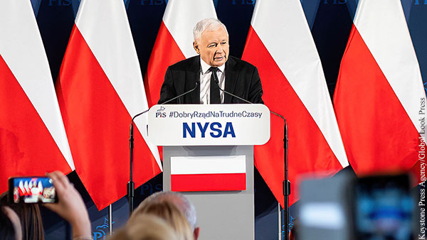 Качиньский высказался за размещение в Польше ядерного оружия НАТО