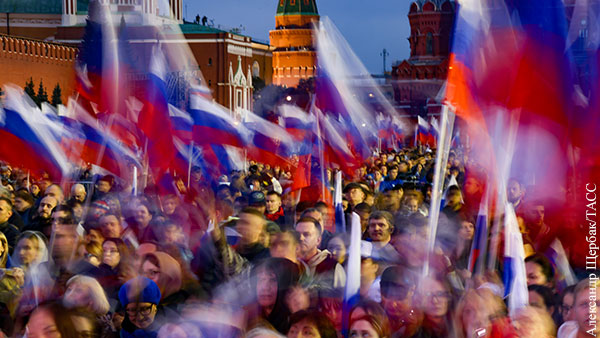 Социолог: Вхождение новых территорий в состав страны россияне сочли историческим событием