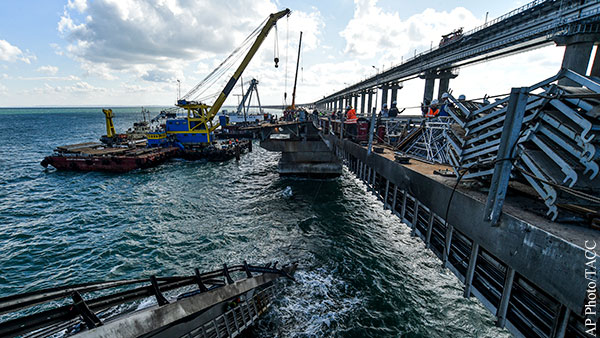 Вице-премьер Хуснуллин: На Крымский мост завезли 1218 тонн металлоконструкций
