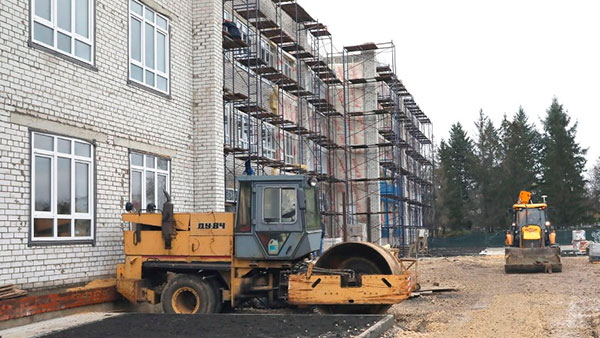 В Липецкой области пообещали сдать в эксплуатацию дома и школу по нацпроекту