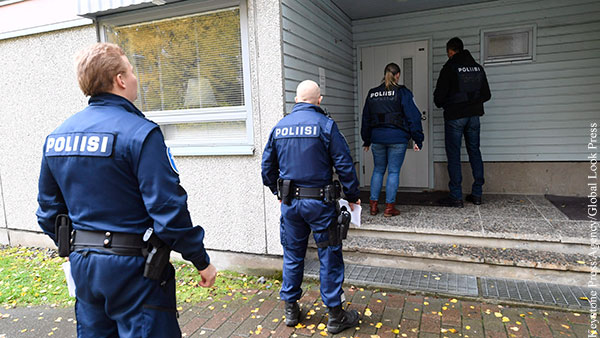 Эксперт: В Финляндии и Скандинавии оружие с Украины попадет к бандам мигрантов
