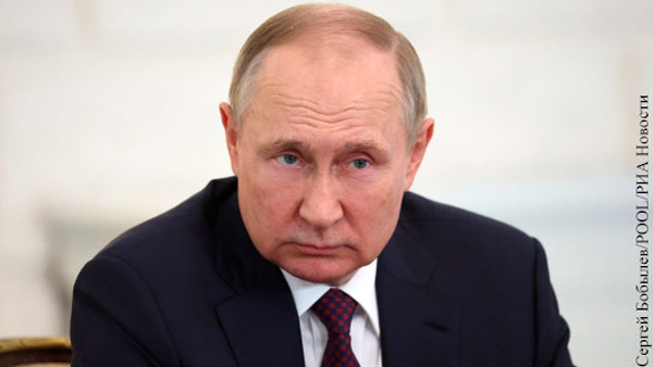 Путин поручил продумать безвизовый режим для иностранцев в одностороннем порядке