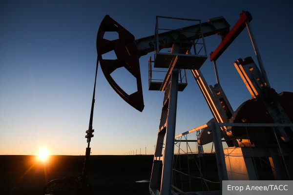Цена нефти марки Brent превысила 96 долларов за баррель впервые с 11 октября