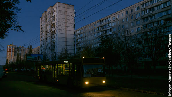 Жители Киева учатся жить без электричества