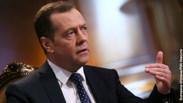 Медведев: Привычный мир дедушки Байдена улетает