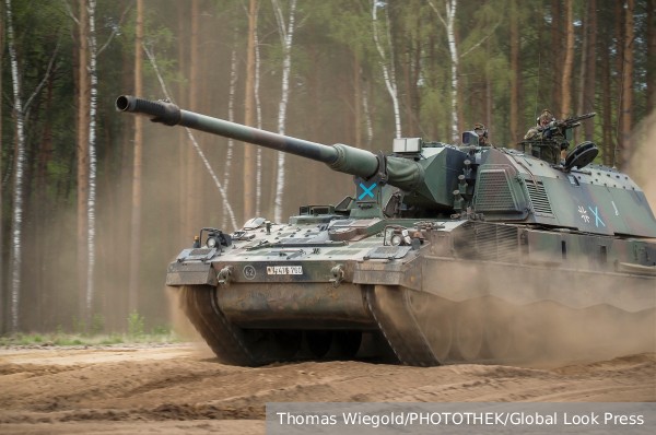 Литва отказала в передаче Украине самоходных гаубиц Panzerhaubitze и ЗРК NASAMS