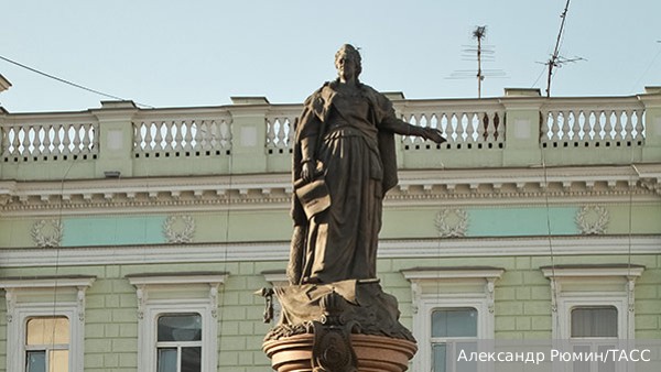 В Одессе приняли решение о демонтаже памятника Екатерине II