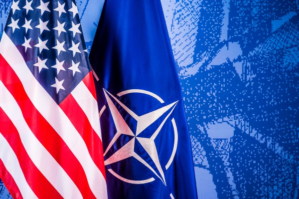 Выход США из НАТО не решит проблем России