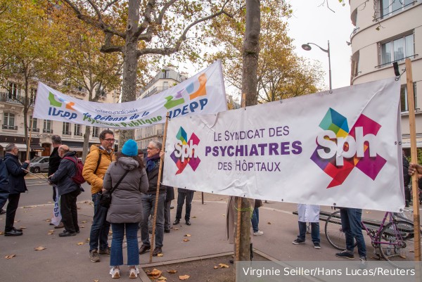 В Париже начали бастовать психиатры