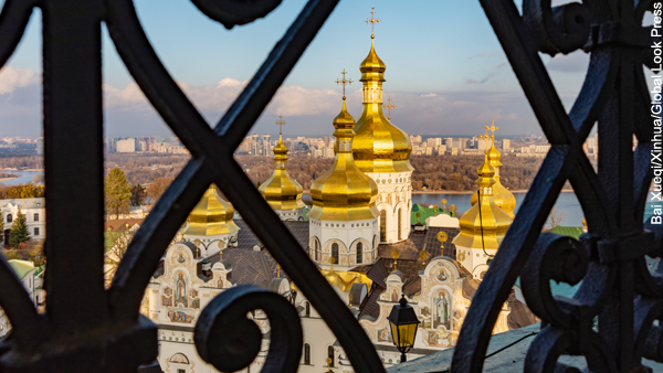 Украина решила запретить связанные с Россией религиозные организации