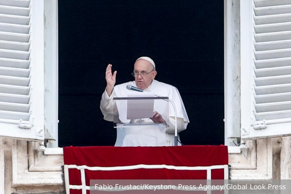 Папа римский назвал свои слова о бурятах и чеченцах «фигурой речи» 
