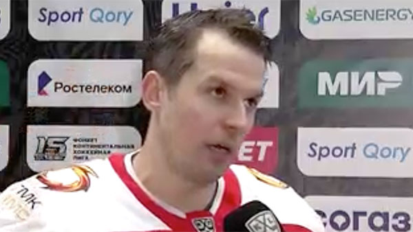 Хоккеист возмутился не пожелавшими встать под гимн России зрителями матча в Казахстане