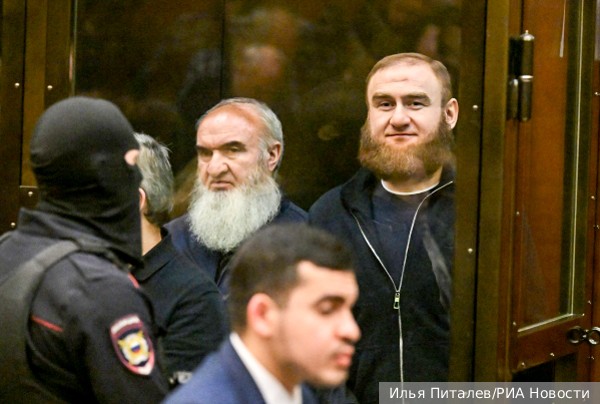Экс-сенатора Арашукова и его отца осудили на пожизненный срок