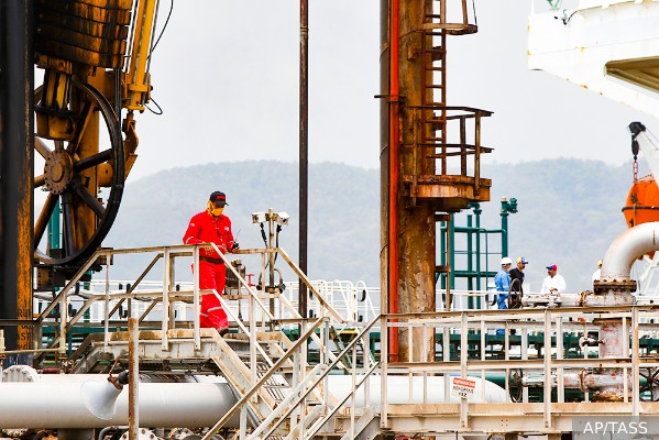 Из США в Венесуэлу за нефтью отправился первый за четыре года танкер