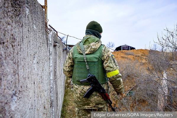 Украина отвела часть войск в сторону белорусской границы