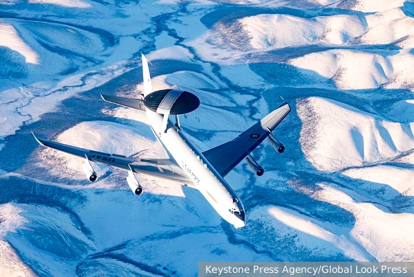 Военный эксперт объяснил переброску самолетов AWACS в Румынию