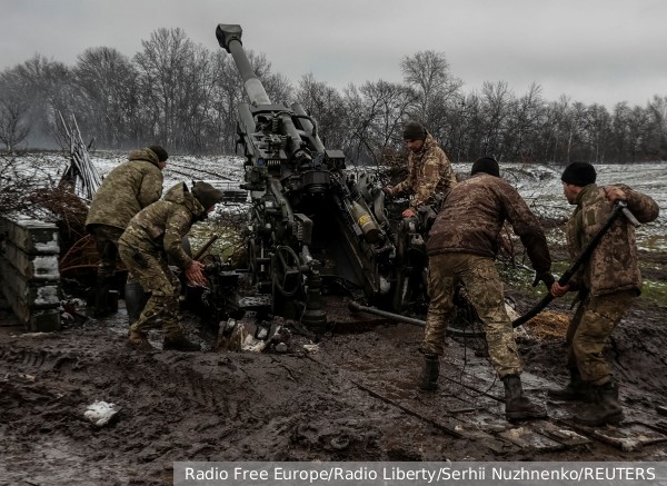 Украинские артиллеристы по ошибке ударили по своим и убили 50 человек