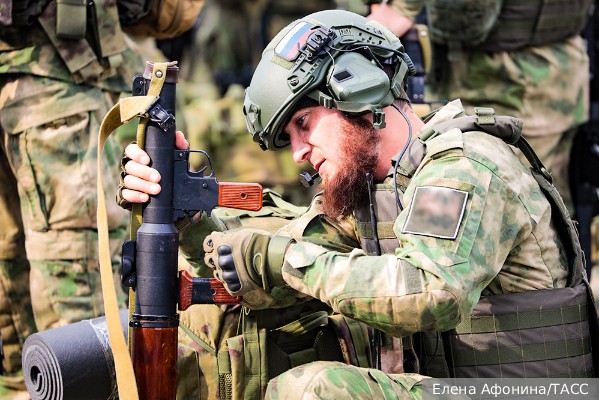 Ветеран «Альфы»: Не стоит заставлять военных брить бороды в зоне СВО