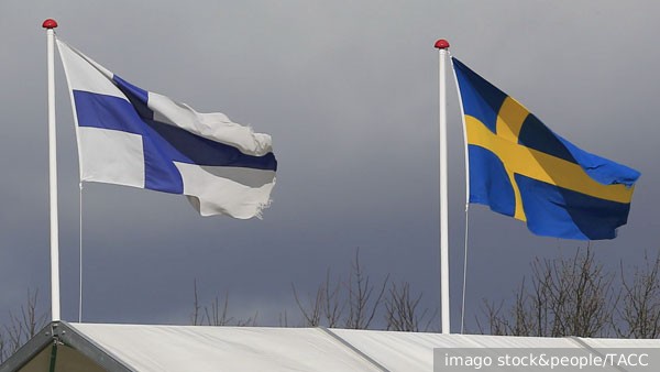 Политолог Межевич: Ошибки шведов заставляют США тащить финнов в НАТО в одиночку