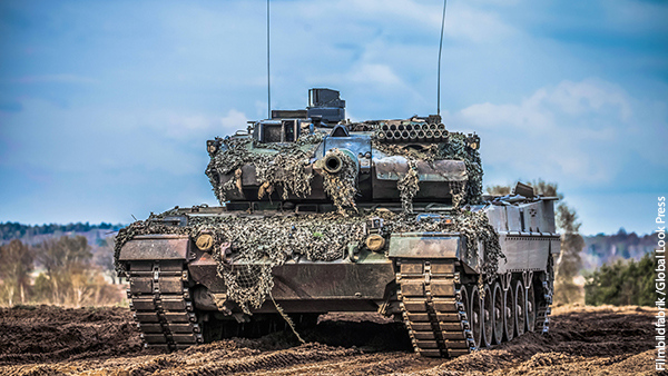 Военный эксперт Бартош объяснил, зачем США заставляют Германию передать танки Украине