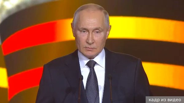 Путин: Россия будет отвечать на угрозы Запада не только бронетехникой