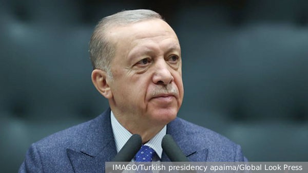 Эрдоган сообщил о 912 погибших человек в Турции при землетрясении