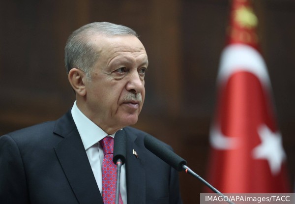 Эрдоган принял помощь России в ликвидации последствий землетрясения