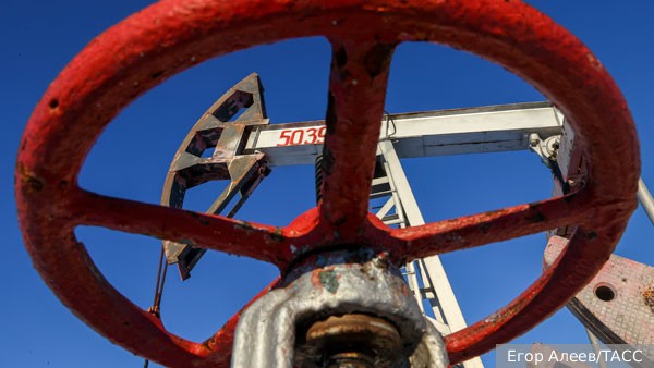 ЕС сделал два исключения из потолка цен на российские нефтепродукты