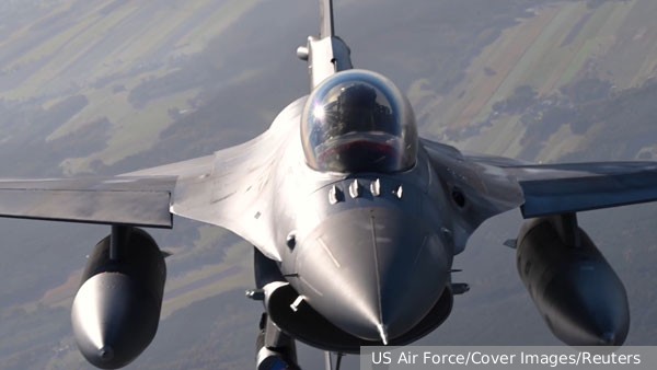 Глава Минобороны Польши заявил о скором решении вопроса поставок Украине истребителей F-16