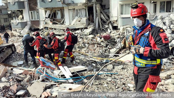 Число погибших в Турции в результате землетрясения превысило 35 тысяч