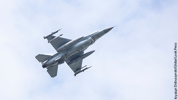 В Польше объяснили невозможность передачи F-16 Киеву
