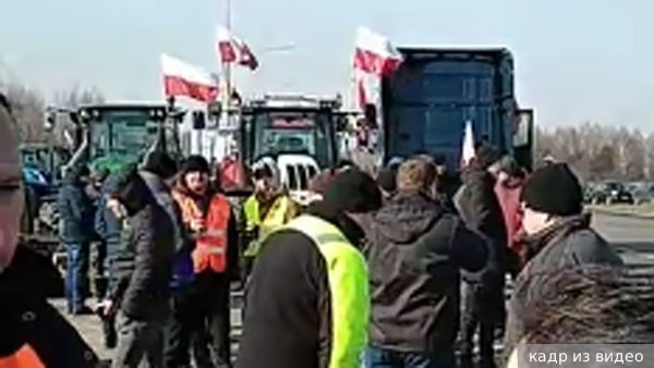 Польские фермеры начали протестовать против поставок украинского зерна