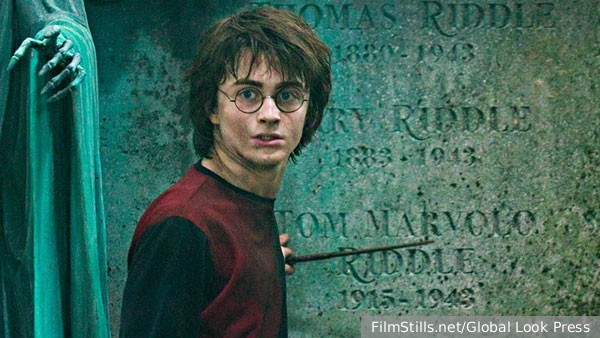 Студия Warner Bros. заявила об отсутствии планов снимать «Гарри Поттер и Проклятое дитя»