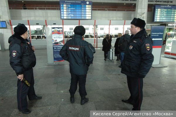 Полиция задержала мужчину с минами на Курском вокзале в Москве