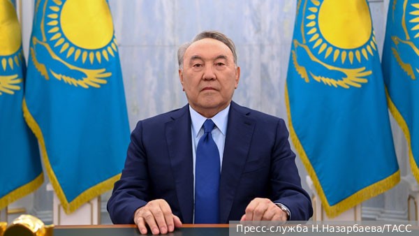 В мире: Культ личности Назарбаева ликвидируют с особенной осторожностью