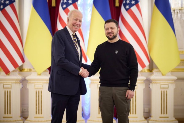 Эксперт объяснил цели визита Байдена в Киев 