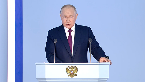Путин: Мы защитим наших детей от западной деградации