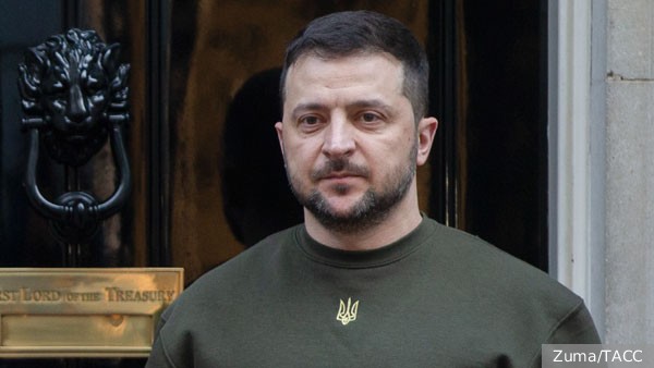 Politico: На Украине начала расти внутриполитическая критика в адрес Зеленского