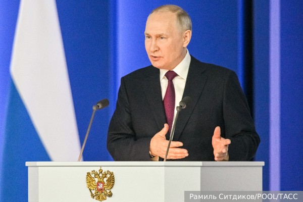 Эксперты: Ключевые слова в послании Путина – семья и социальная поддержка граждан 