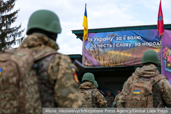 Депутат: Желающих воевать на стороне Украины мигрантов нужно сажать
